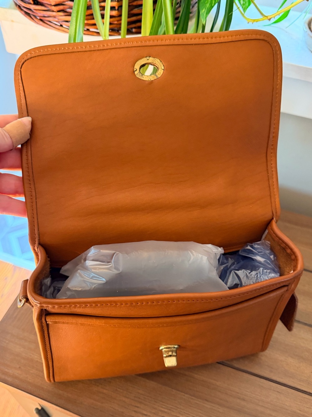 Vintage Coach Court Bag - British Tan - Picture 3 of 7